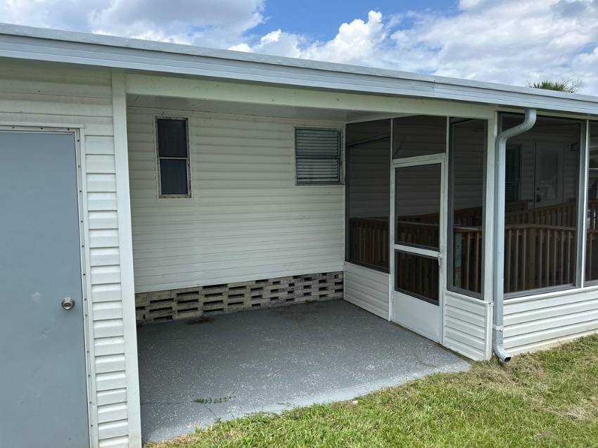 118 Hideaway Lane a Winter Haven, FL Mobile or Manufactured Home for Sale